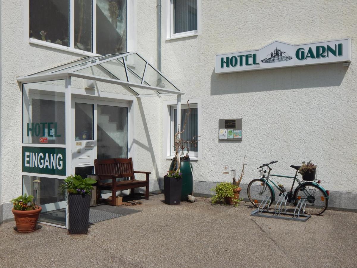 Hotel garni Am Brunnenplatz Gerolstein Exterior foto